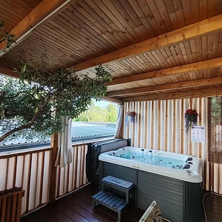 Nyaraló Mobile Annika Mar Selce