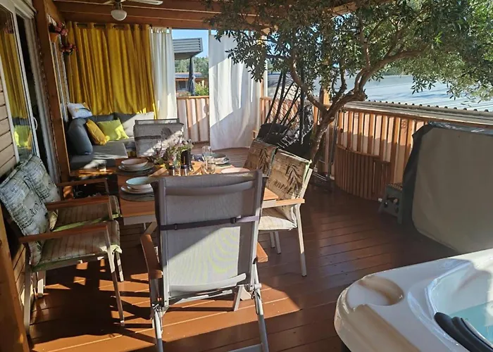 Mobile Annika Mar Nyaraló Selce