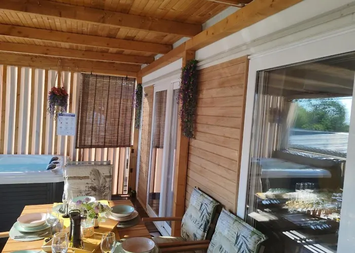 Nyaraló Mobile Annika Mar Selce