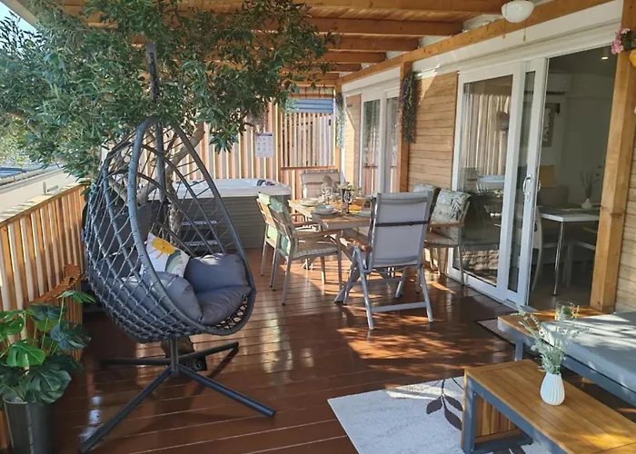 Mobile Annika Mar Selce