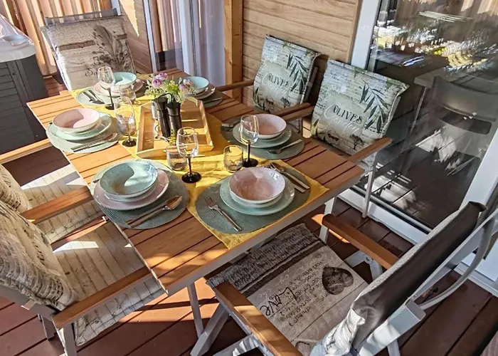 Mobile Annika Mar Nyaraló Selce